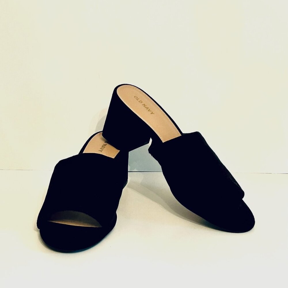 Old Navy Mule Sandals in Black Faux Suede Size 10